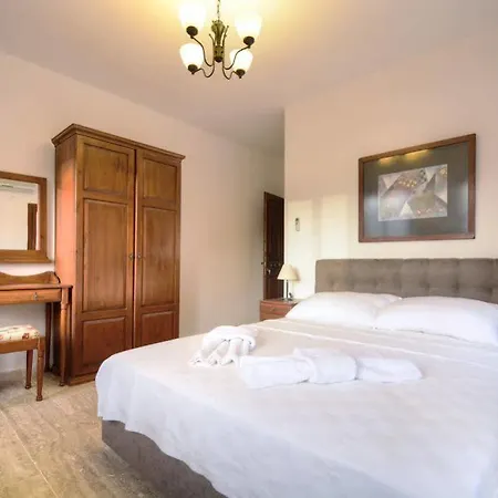 Matiana Hotel